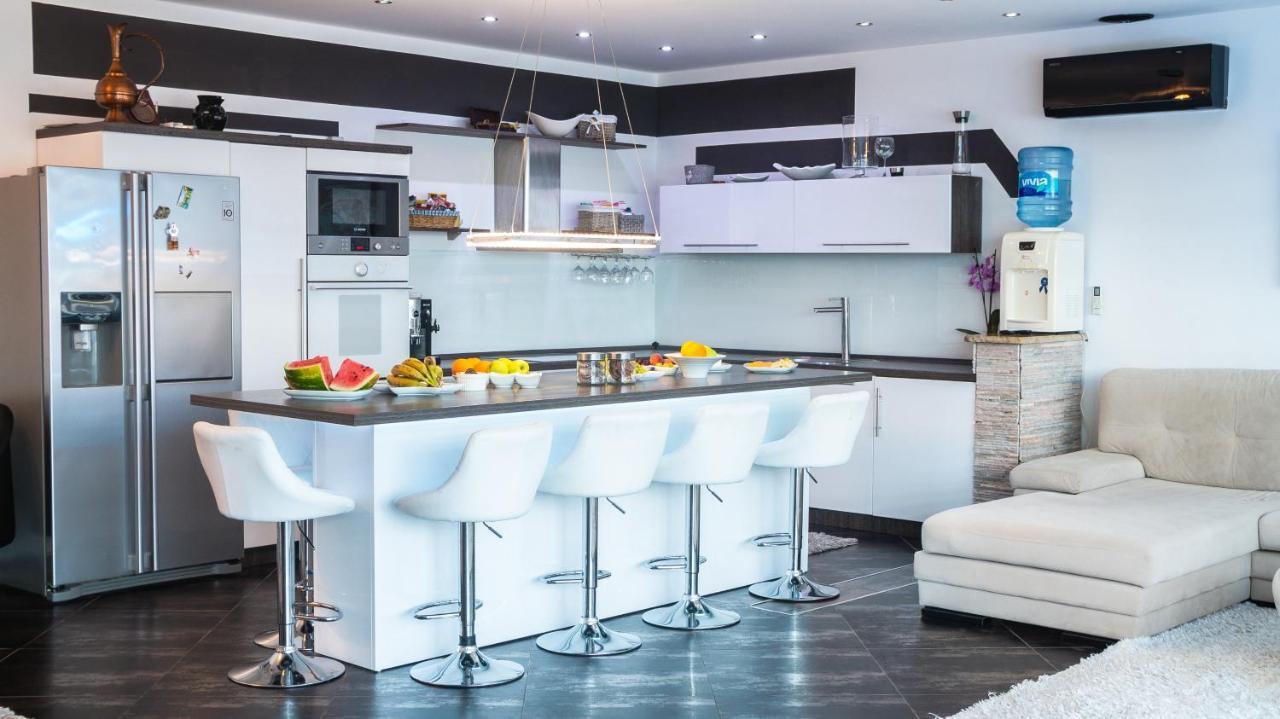 Villa De Luxe بيهاتش المظهر الخارجي الصورة